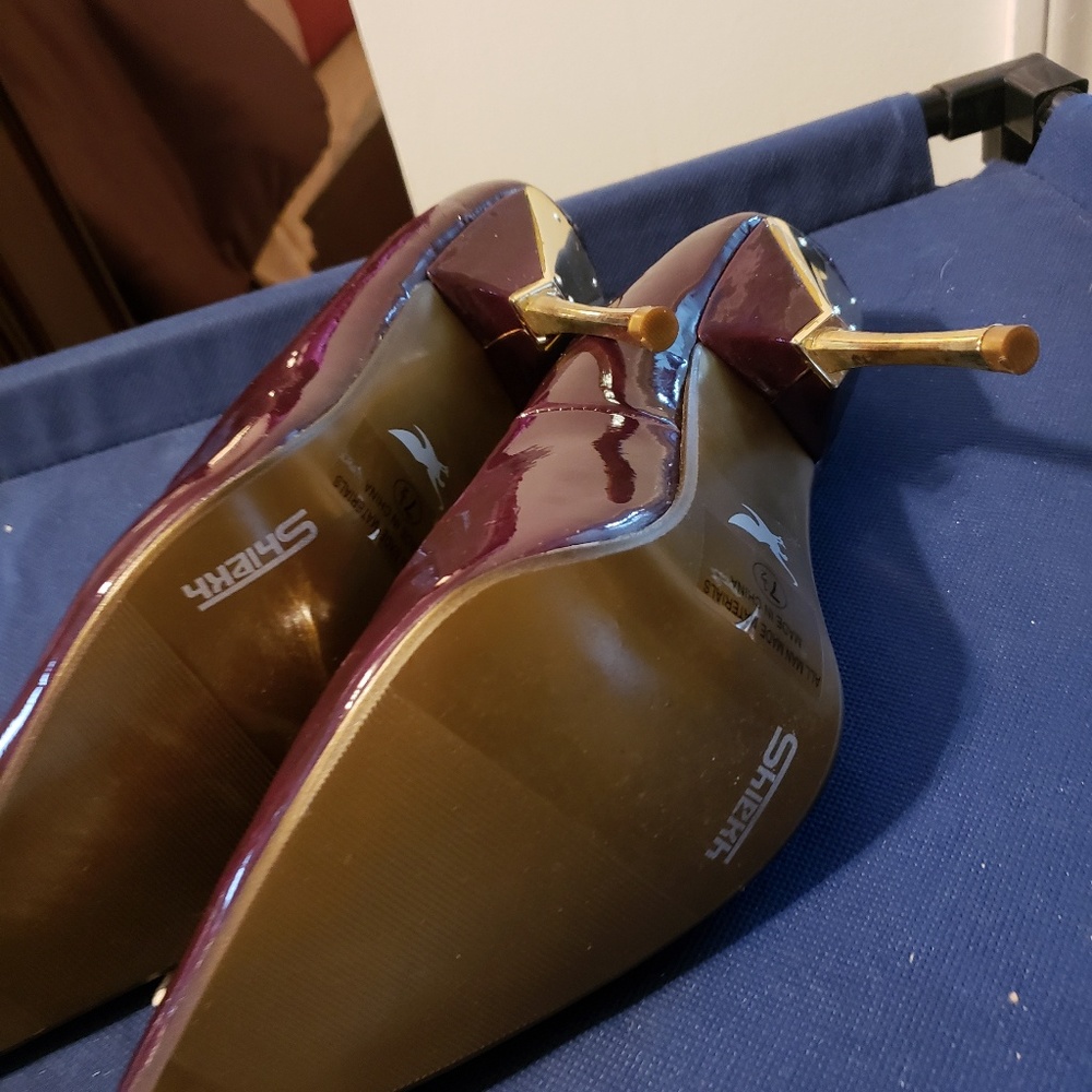 Pumps - Picture 3 of 3